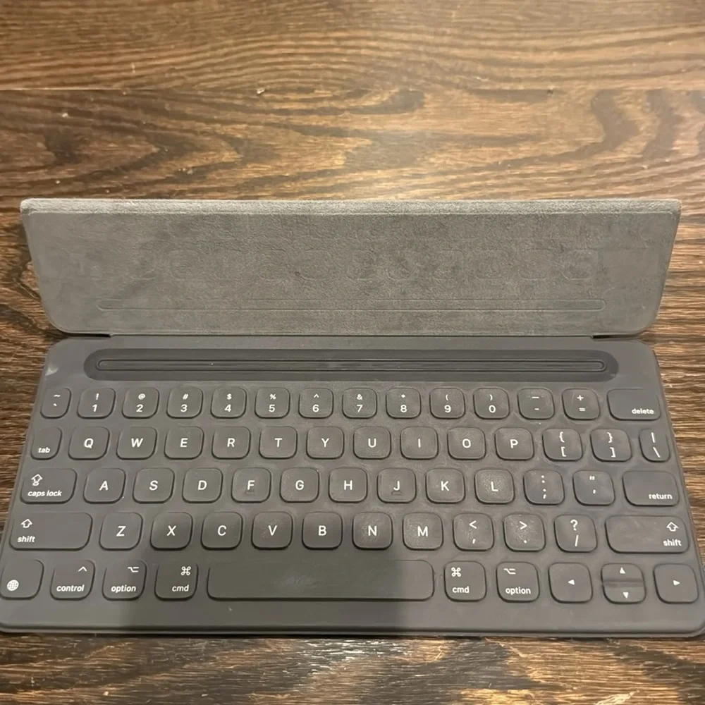 Apple smart keyboard folio a1772